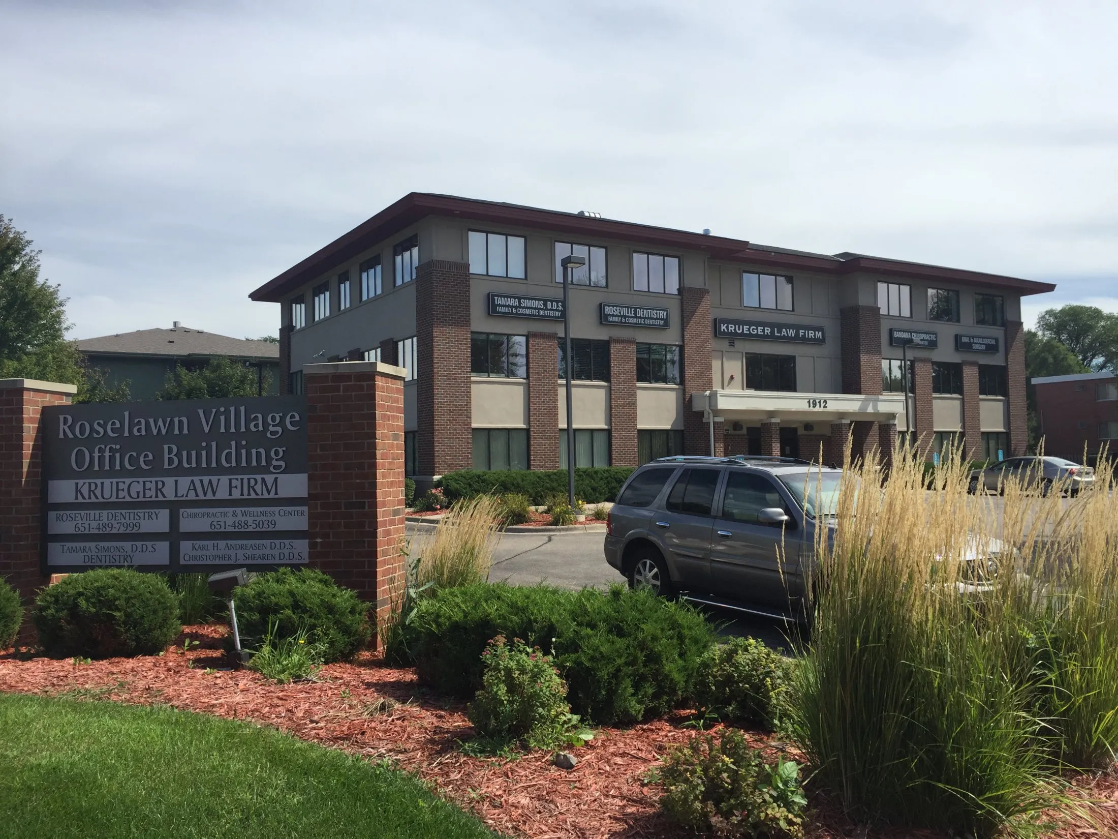 r Coon Rapids MN, Endodontic Associates Limited